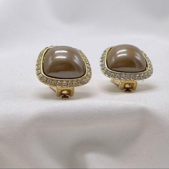 Joan Collins clip earrings champagne faux  pearl & crystal - Picture 2 of 5